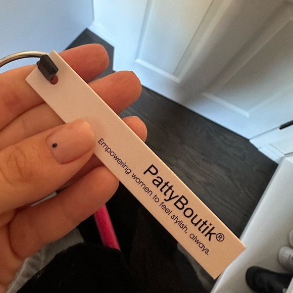 NWT PATTY BOUTIK LACE HIGH NEVK TOP! SIZE M! - Picture 4 of 4